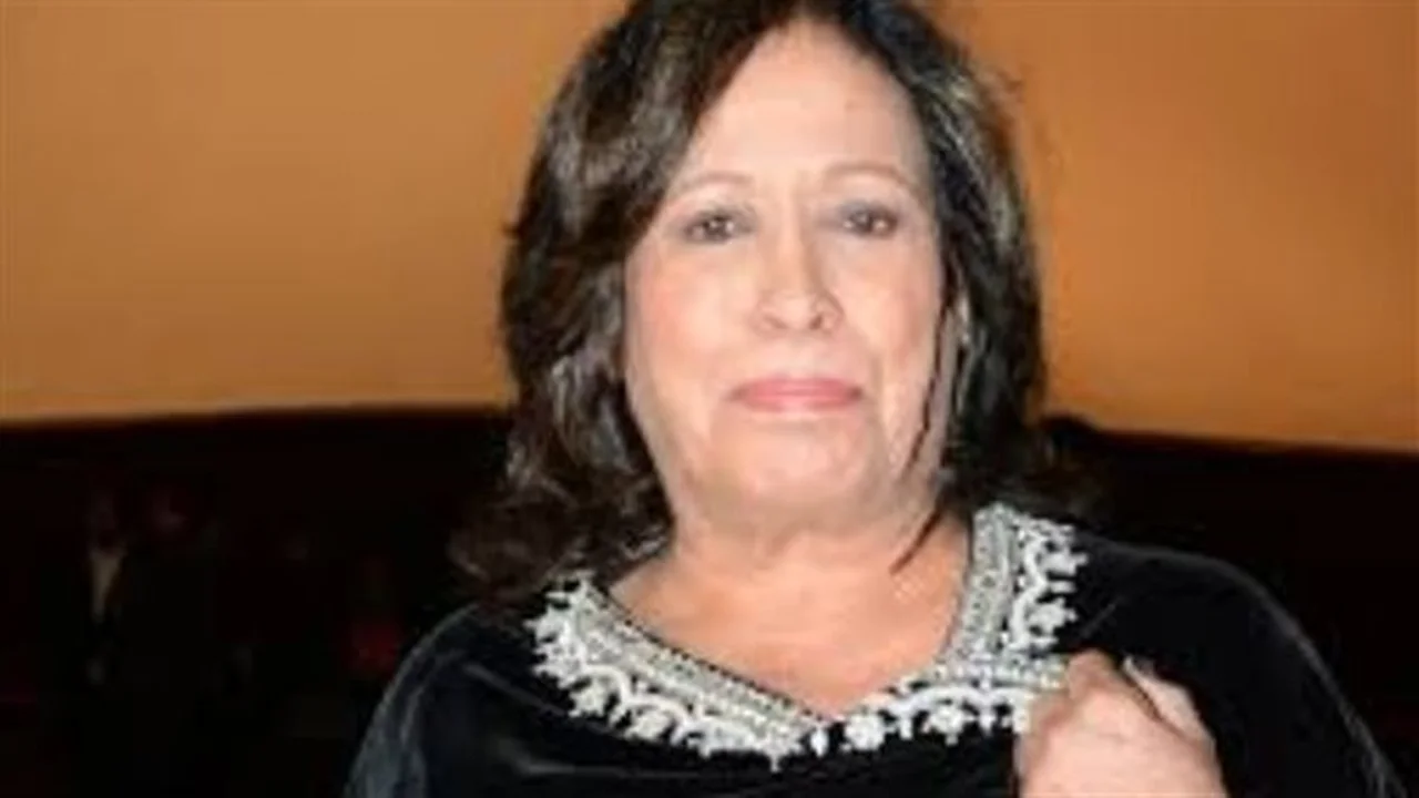 رحيل أيقونة السينما.. كواليس اللحظات الأخيرة في حياة سيدة الشاشة العربية